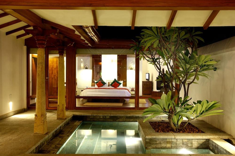 Heritage Madurai Eksteriør billede A pool villa at The Oberoi, Mauritius
