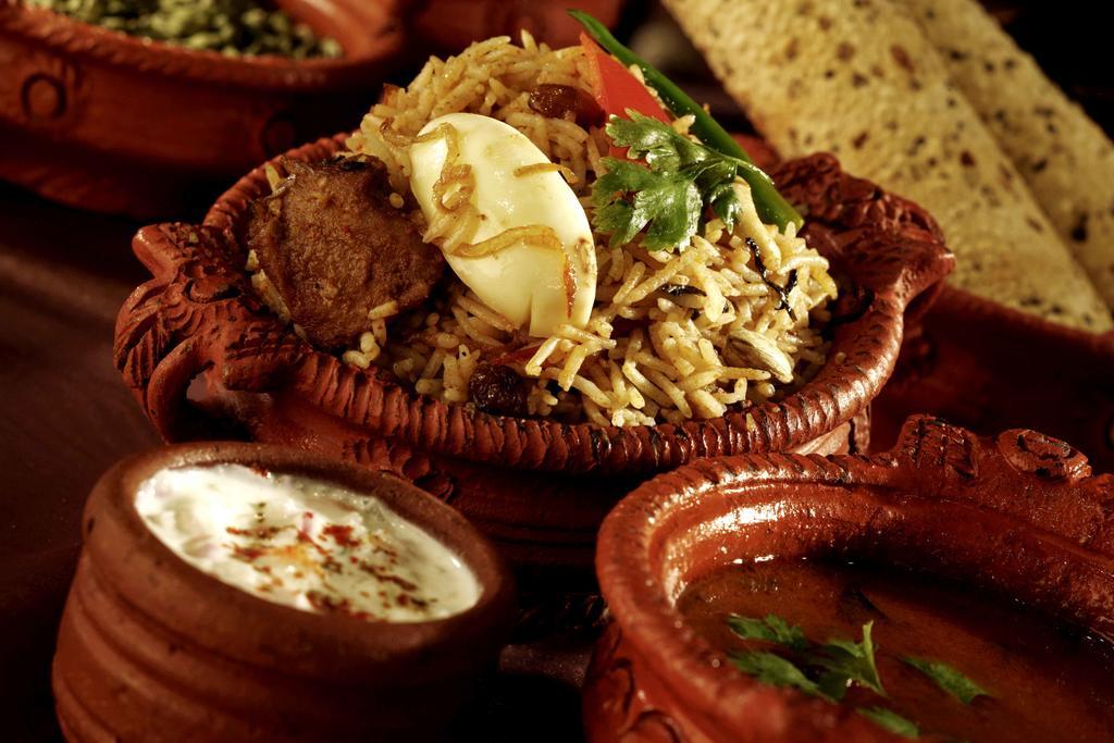 Heritage Madurai Eksteriør billede Hyderabadi biryani